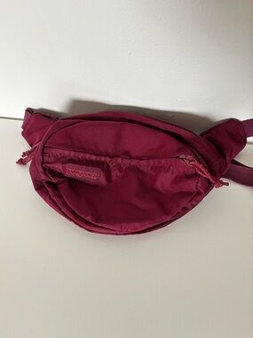 Jansport Mono Fifth Avenue Waist Pack - Travel Fanny Pack Hip Bag - Russet Red